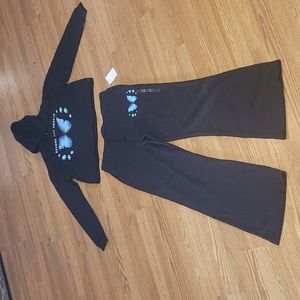 New MIGHT FINE "Become the Change" crop top lightweight sweatsuit sizes MD and L